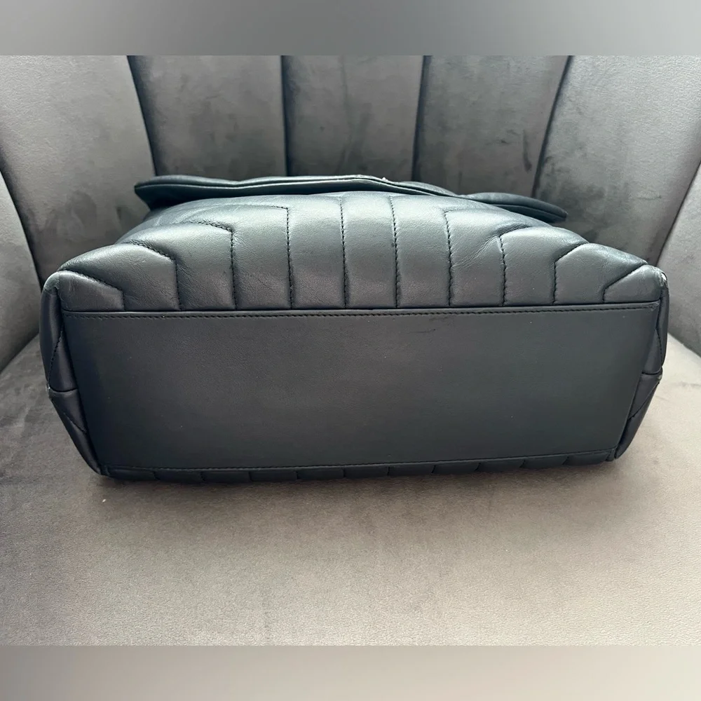 Yves Saint Laurent Lou Lou Shoulder Bag - Picture 7 of 17